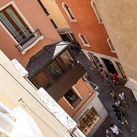 Venezia-San Marco View On Luxury Shopping Street Daire Dış mekan fotoğraf